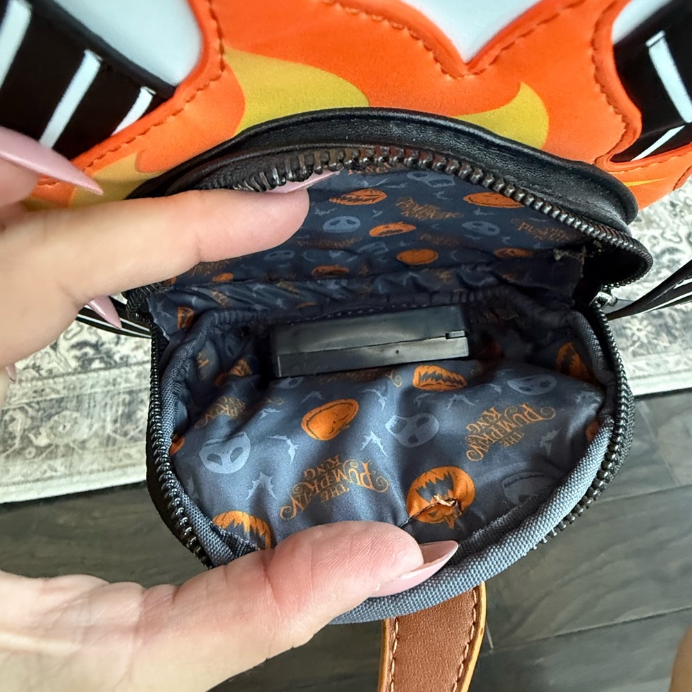 Loungefly Jack Skellington Backpack NWOT - Picture 4 of 5